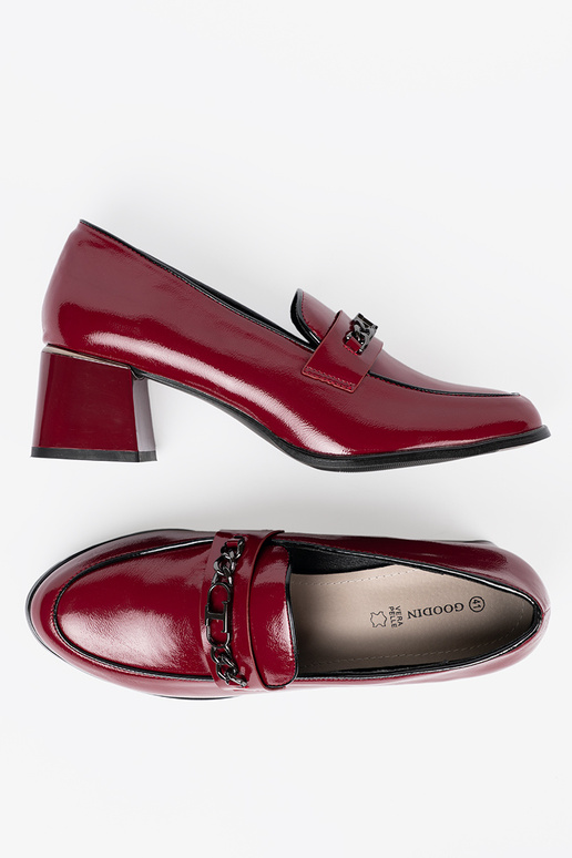 burgundy Inomens shoes on highheels