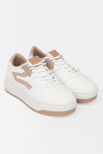 Biało beżowe sneakersy na platformie