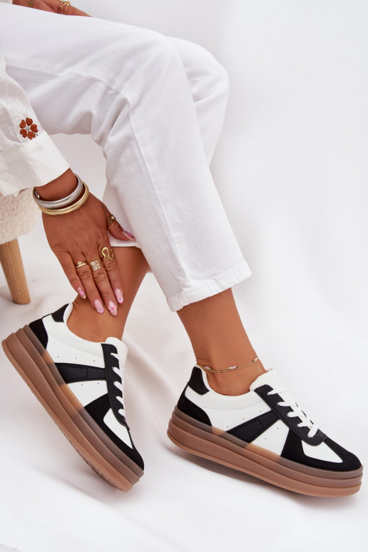 Sneakesy   - Sivirae