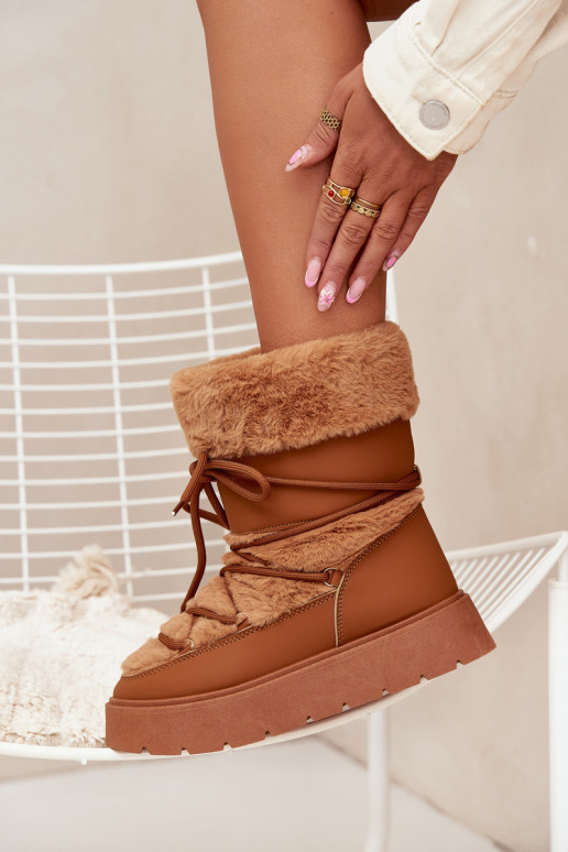 Women's Snow Boots With Fur And Lacing On A Platform Camel Marinna