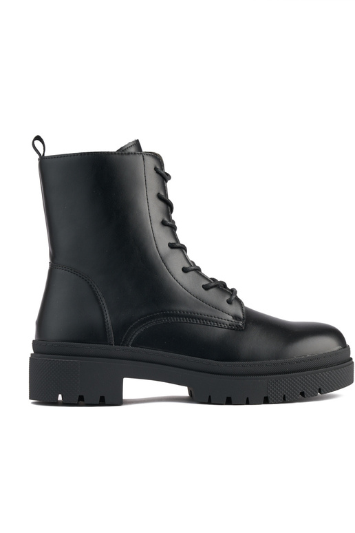 black laced Inomens boots