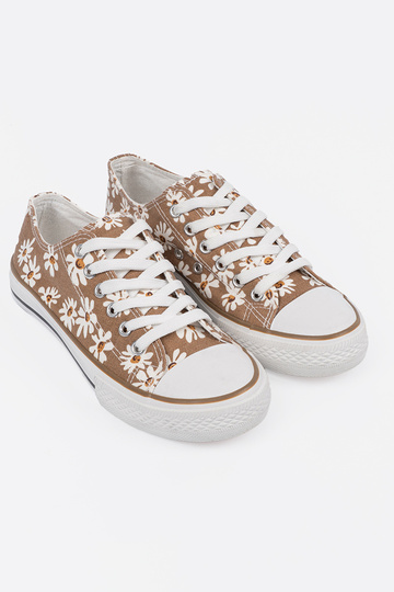 Beżowe trampki damskie w kwiatki