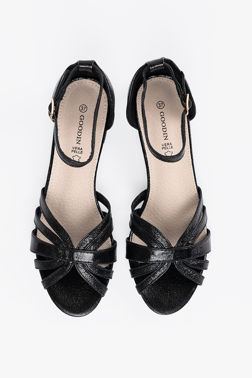 Elegant style black sandals on a loIn heel