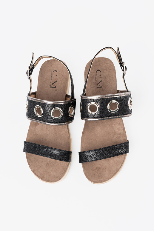 black sandals z ozdobnymi metaloInymi kółkami