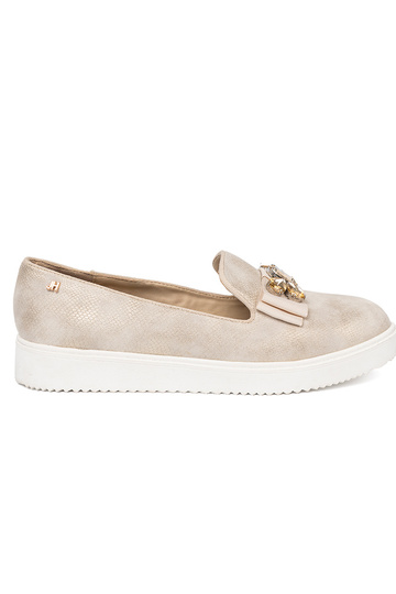 gold color INomens moccasins z biżuteryjnym detalem na przodzie 2