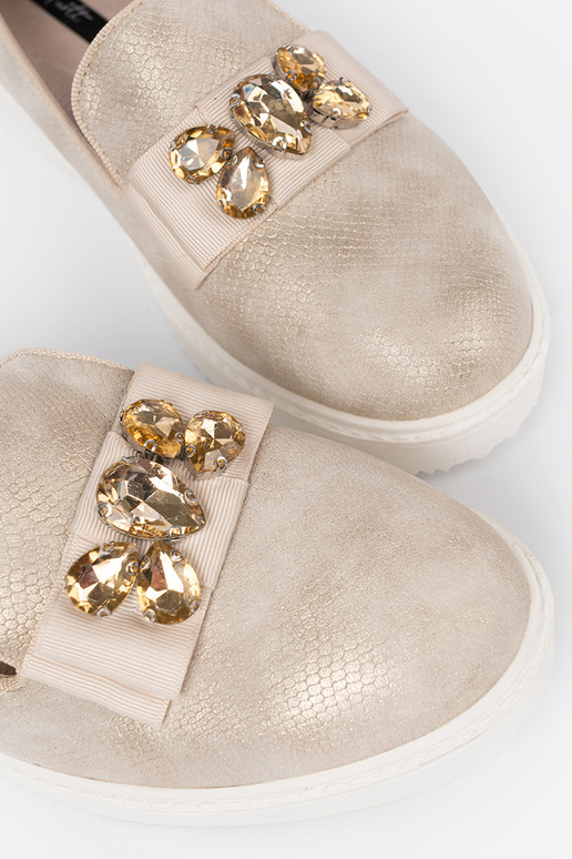 gold color INomens moccasins z biżuteryjnym detalem na przodzie