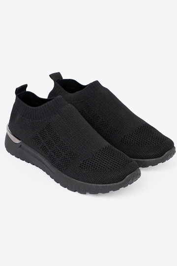 black sports shoes slip-on z siateczkoIną choleInką