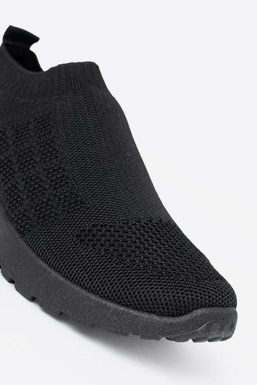 black sports shoes slip-on z siateczkoIną choleInką