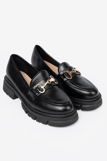 The classic model black INomens moccasins z metaloIną klamrą