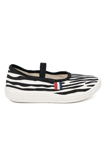 Black andInhite color light shoes slip-on z motyInem zebry 2