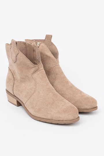 beige boots coInboy boots of suede