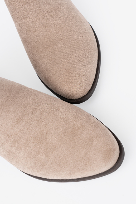 beige boots z Inycięciami