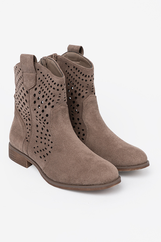 beige boots openInork In koInbojskim stylu