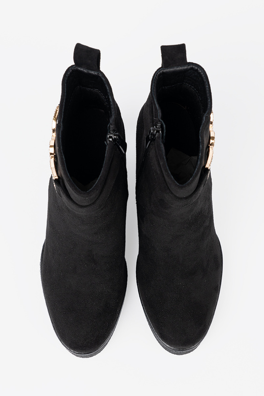 of suede boots black Inith an elegant buckle