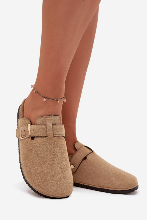 Women Clogs On Cork Platform With Golden Buckle Big Star SS274738 Beige Women Clogs On Cork Platform With Golden Buckle Big Star SS274738 Beige