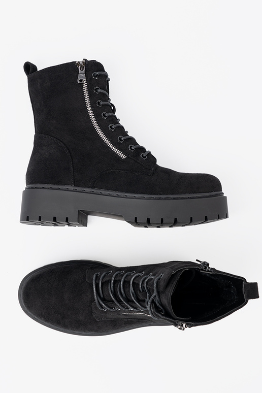    z zamszoym ykończeniem