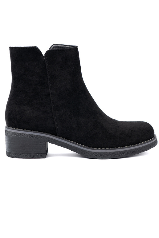 Proste black boots na komfortoInym obcasie