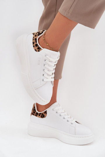 Sneakersy Damskie Na Platformie Big Star SS274247 Białe Panterka