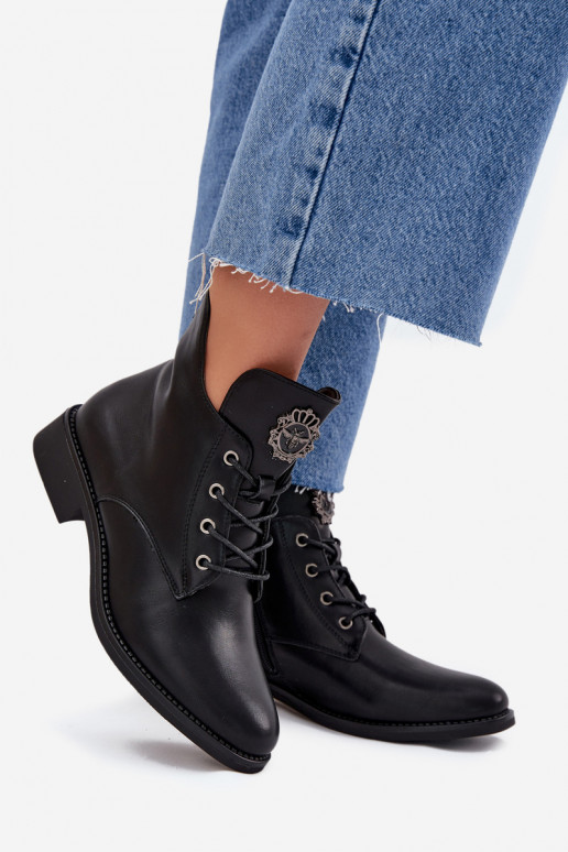 Low Women's Ankle Boots With Flat Heel With Decorative Detail Insulated Black Cylira Low Women's Ankle Boots With Flat Heel With Decorative Detail Insulated Black Cylira