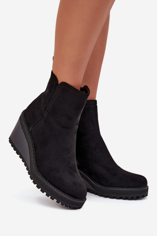 Insulated Ankle Boots On Wedge Made Of Eco Suede Black Mavona