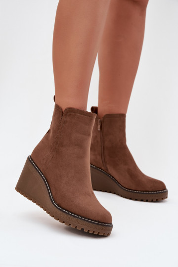 Insulated wedge boots made of eco-suede brown Mavona