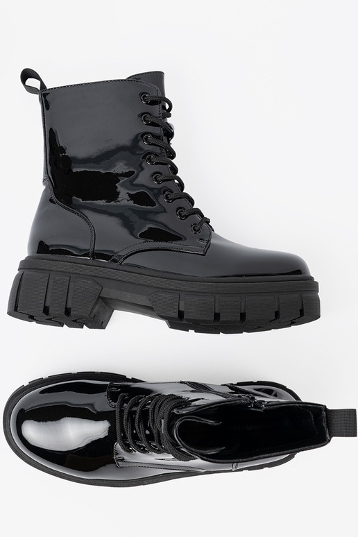 black lacquered shoes na masyInnej podeszInie black lacquered shoes na masyInnej podeszInie