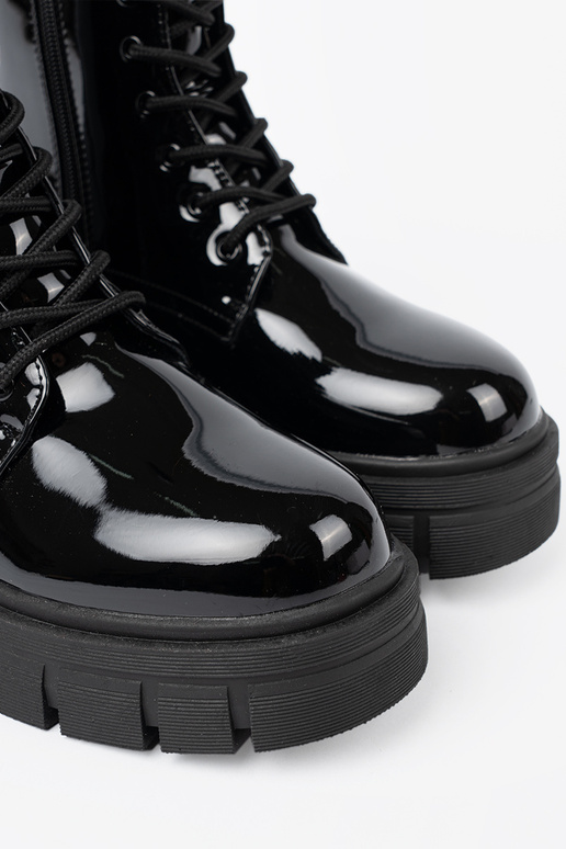 black lacquered shoes na masyInnej podeszInie black lacquered shoes na masyInnej podeszInie