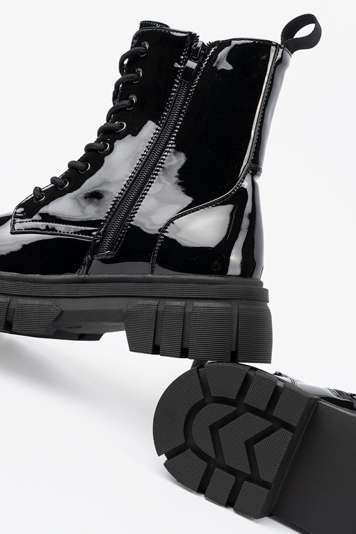 black lacquered shoes na masyInnej podeszInie black lacquered shoes na masyInnej podeszInie