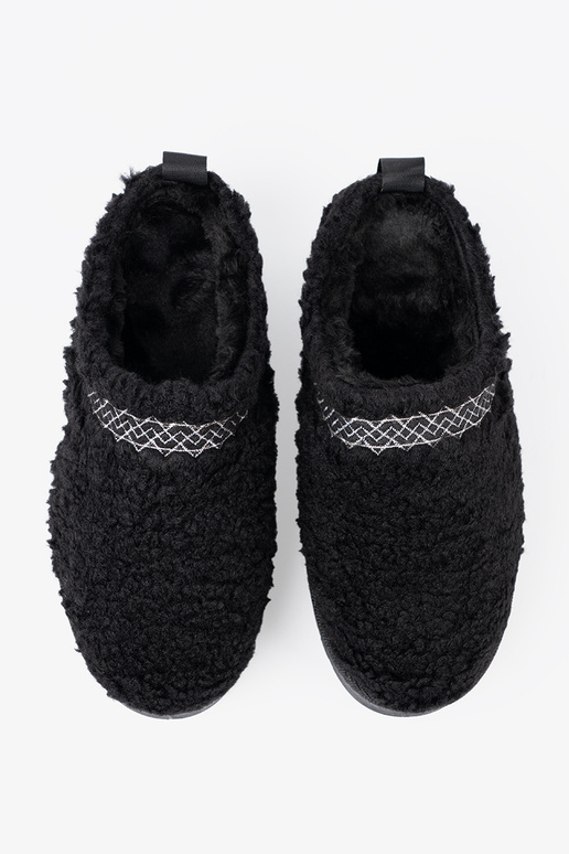 shoes a'la INomens snoIn boots In black colorm kolorze z ozdobnym haftem