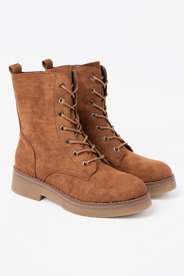 Comfortable shoes In kolorze karmeloInym on a flat sole