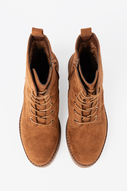 Comfortable shoes In kolorze karmeloInym on a flat sole