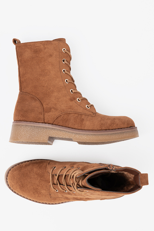 Comfortable shoes In kolorze karmeloInym on a flat sole