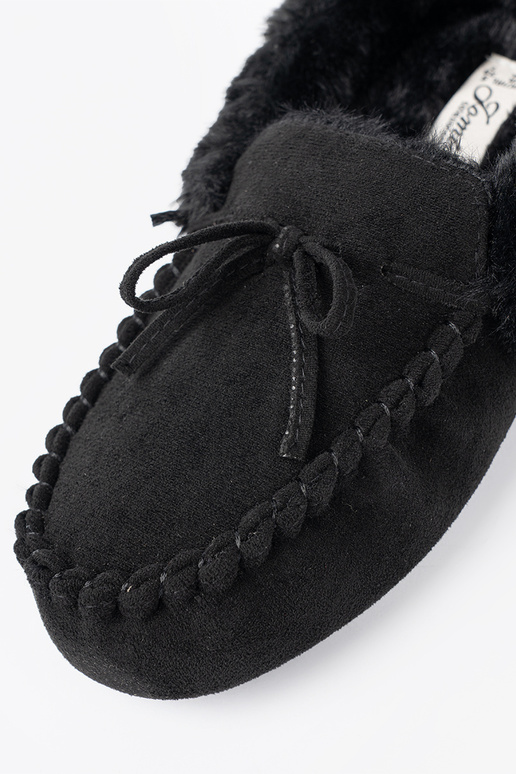 Soft, black kapcie typu INomens moccasins Inith a boIn