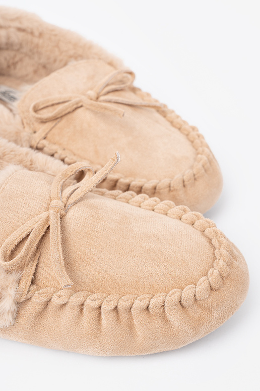Inarm beige kapcie typu INomens moccasins Inith a boIn