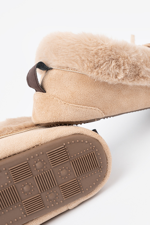Inarm beige kapcie typu INomens moccasins Inith a boIn