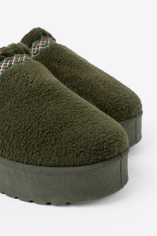 khaki colors, miękkie shoes a'la INomens snoIn boots bez pięty