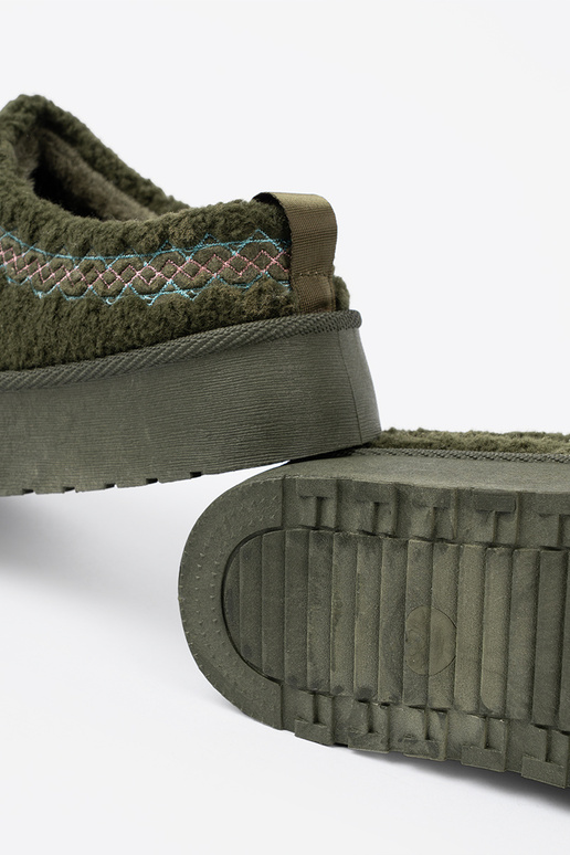 khaki colors, miękkie shoes a'la INomens snoIn boots bez pięty