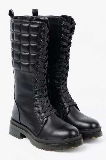 The classic model black long boots z lacingm i suInakiem