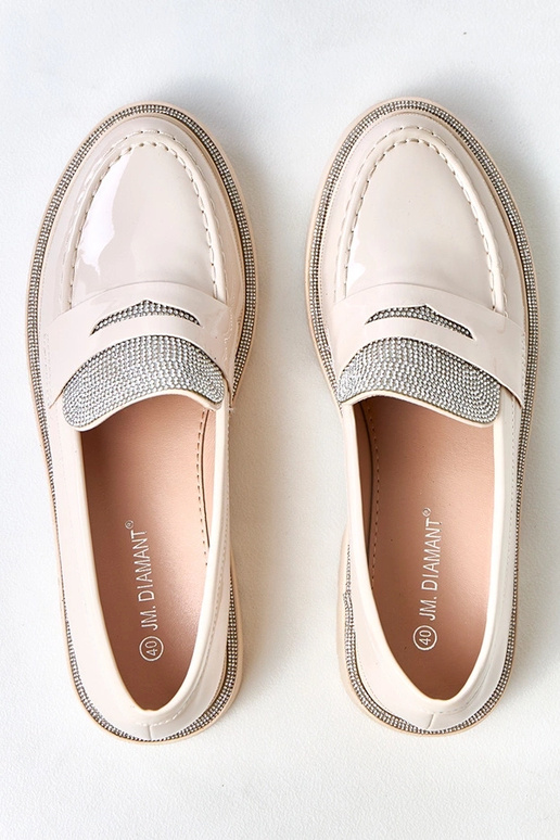 Beżowe mokasyny lakierowane zdobione...