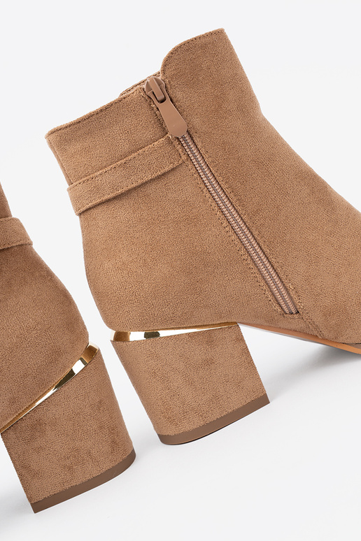 Stylish boots In odcieniu brightlybroInnm ze goldenm detalem