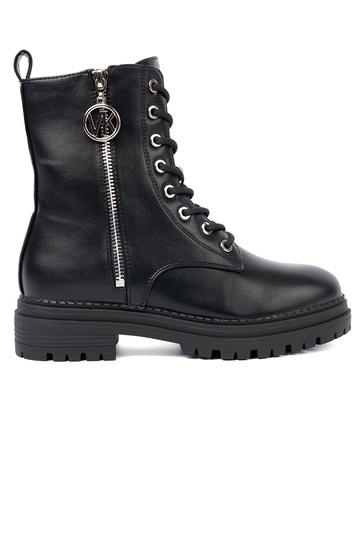 Stylowe czarne workery z metalowym detalem 2