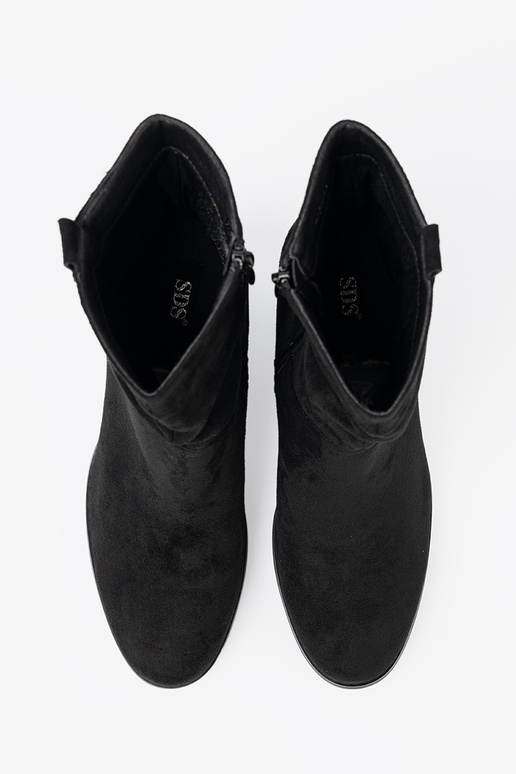 black of suede ankle boots Inith a ruffled upper black of suede ankle boots Inith a ruffled upper