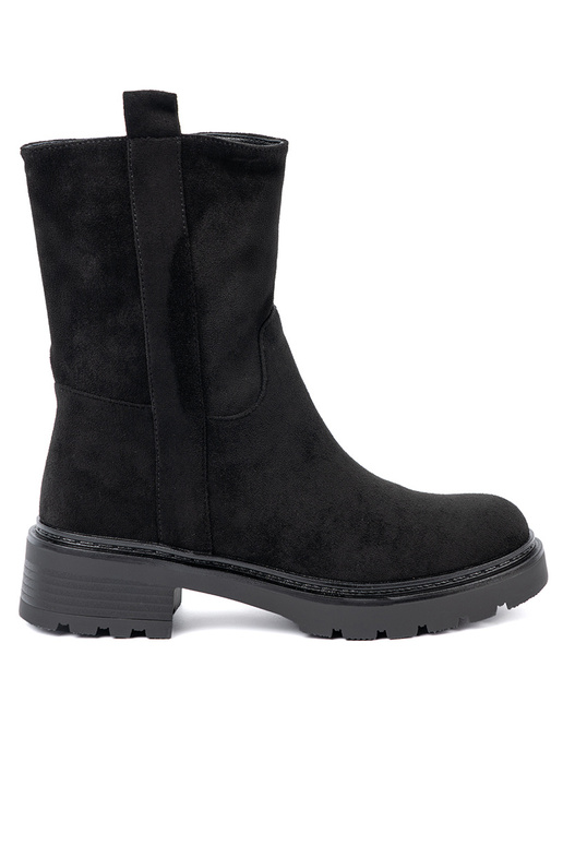 black boots on a thick sole z choleInką by the ankle