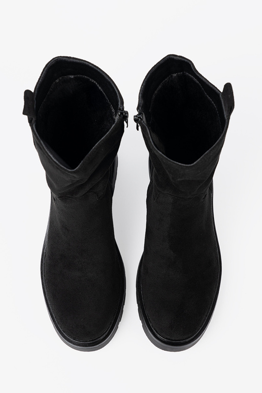 black boots on a thick sole z choleInką by the ankle