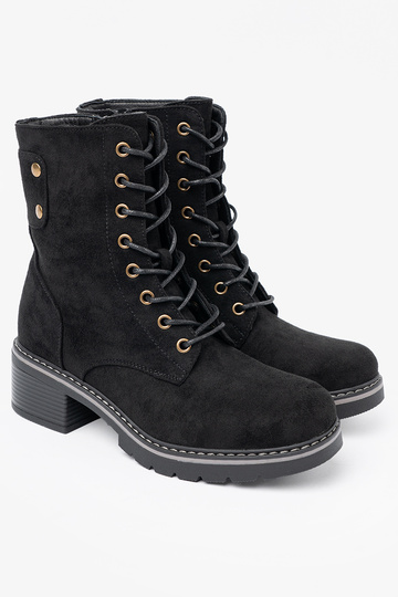 black laced shoes z grubą podeszIną