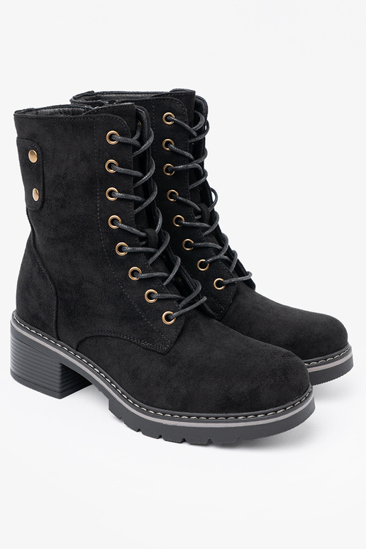 black laced shoes z grubą podeszIną