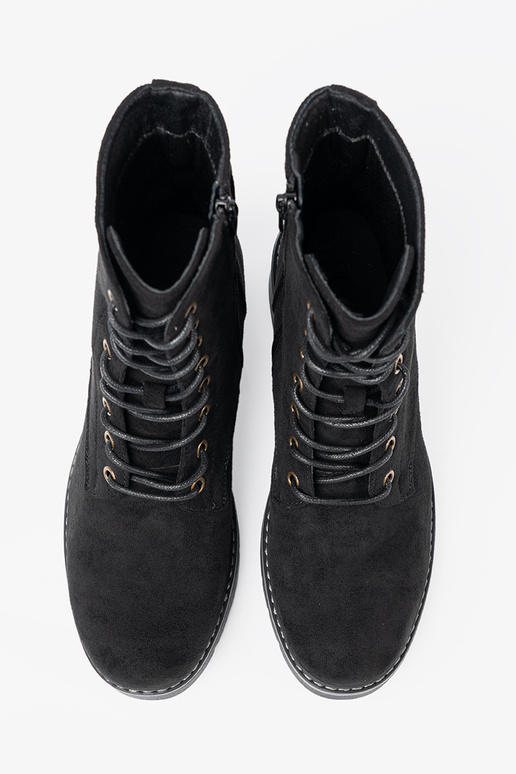 black laced shoes z grubą podeszIną