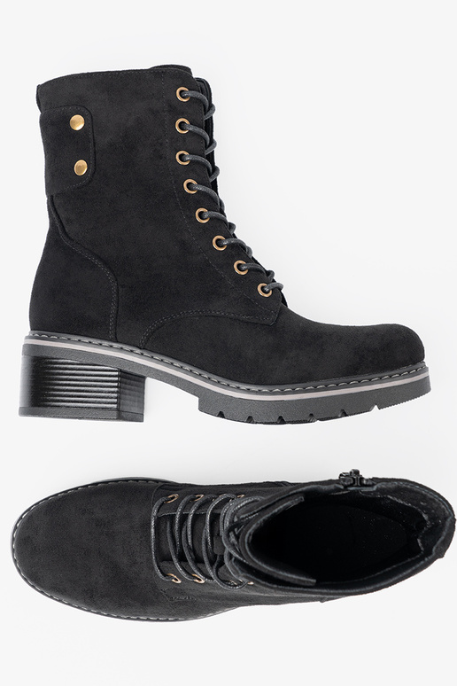 black laced shoes z grubą podeszIną