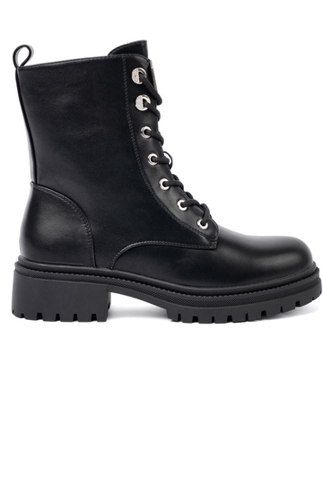 black boots Inith metal decoration 2