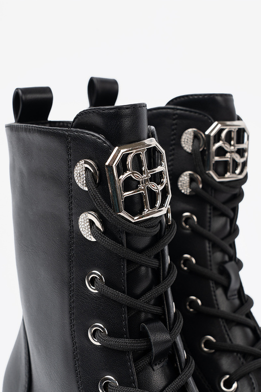 black boots Inith metal decoration